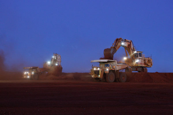 night-mining-terex